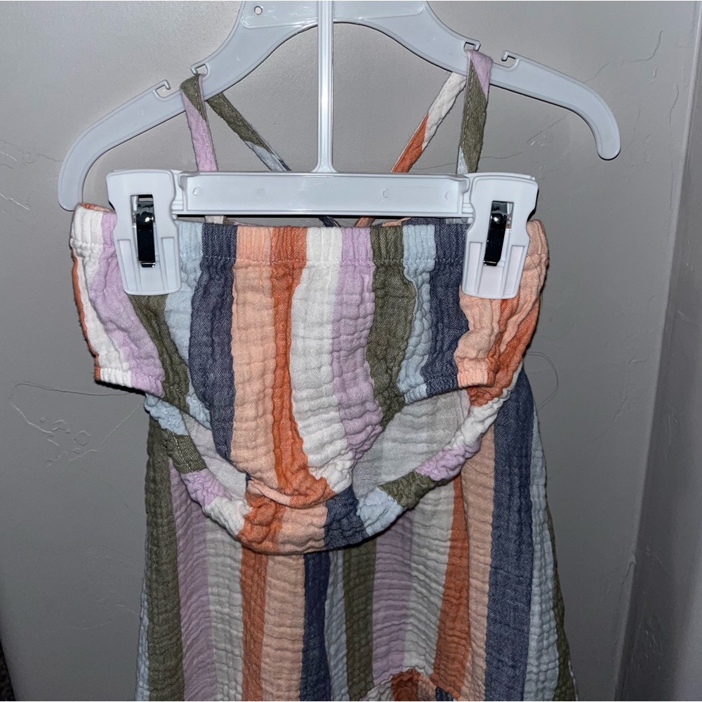Striped pattern dress for babies
